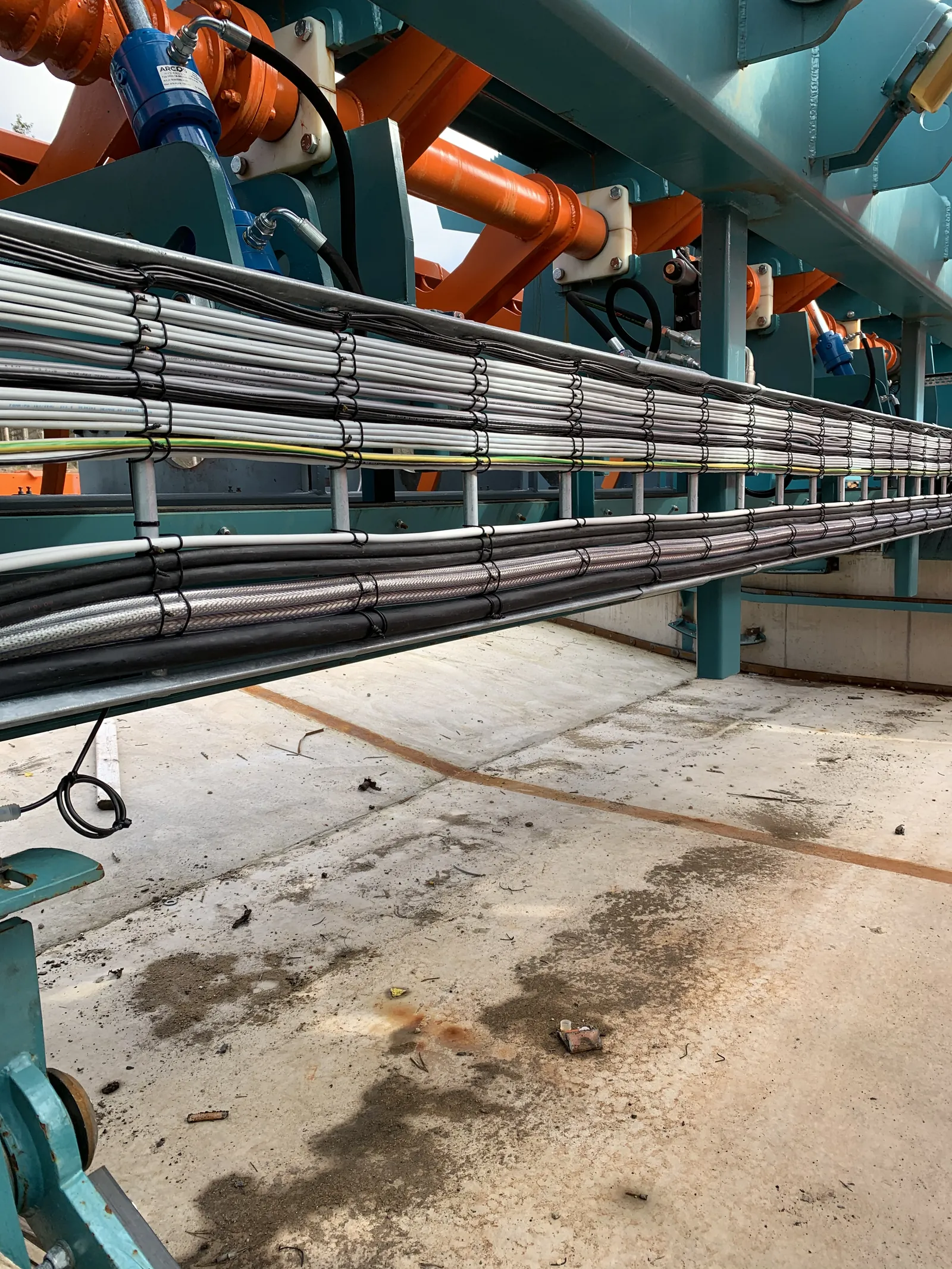 Industriinstallation i produktionslokal