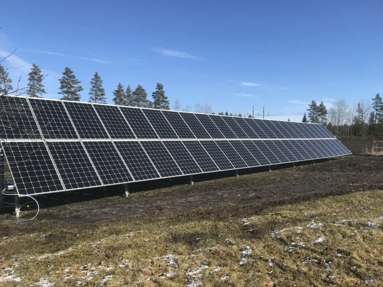 Solcellsanläggning på mark, referens från utfört elarbete